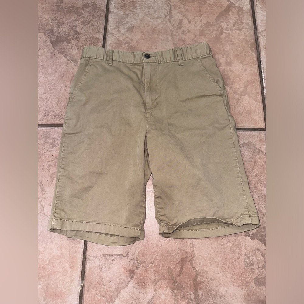 Children’s place boys khaki shorts